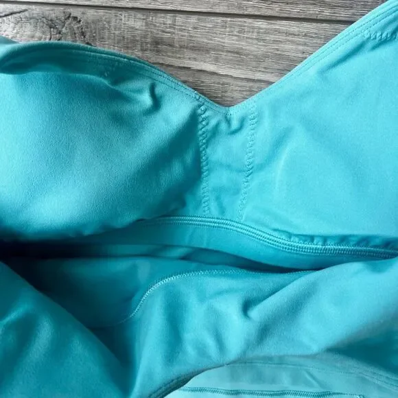 Lululemon Align Crop Buttery Soft Workout Top Bra Lined Stretchy Comfy Baby Blue - Picture 3 of 5